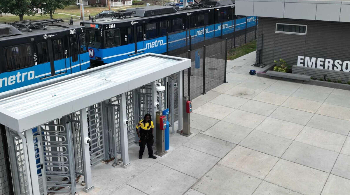 SPP gates installed at Emerson Park station